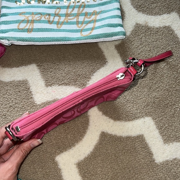 Accessory totes 💕 - Picture 6 of 7